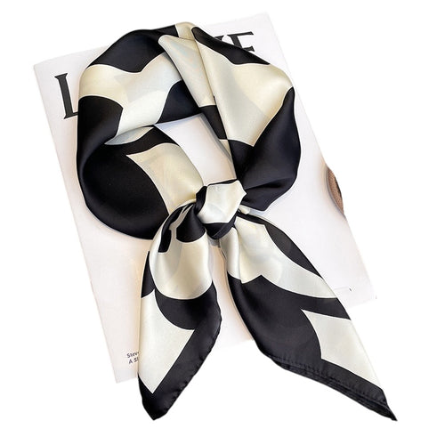 B &W mini scarf