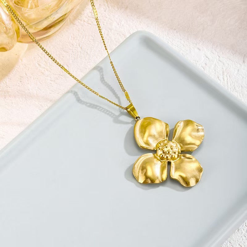 Fiorella necklaces